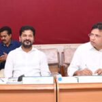 ప్రజాభవన్‌లో తెలుగు రాష్ట్రాల ముఖ్యమంత్రుల సమావేశం
