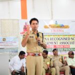 పేరులో సిరి, కాంతులు, కానీ, జీవితంలో ఎదిగేంతవరకు పేదరికం  – చీకట్లు….