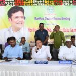 ఎల్లారెడ్డి పేట నూతన SI గా బాధ్యతలు తీసుకున్న రాహుల్ రెడ్డి ని కలిసి శుభాకాంక్షలు తెలిపిన ప్రెస్ క్లబ్ సభ్యులు