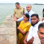 మత్తడి దూకుతున్న ఎగువ మానేరు.. హర్షం వ్యక్తం చేస్తున్న రైతులు…
