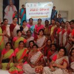 మాజీ ఎమ్మెల్యే పుట్ట మధు ముట్టడించిన కాంగ్రెస్ పార్టీ నాయకులు, కార్యకర్తలు