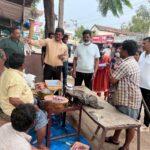 గాంధీ చౌక్ లో మున్సిపల్ ఛైర్మెన్ కట్కం రవీందర్ ఆధ్వర్యంలో ప్లాస్టిక్ నివారణ పై అవగాహన 